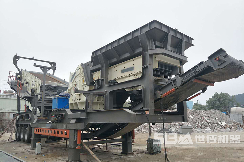 西安移動石子粉碎機現場