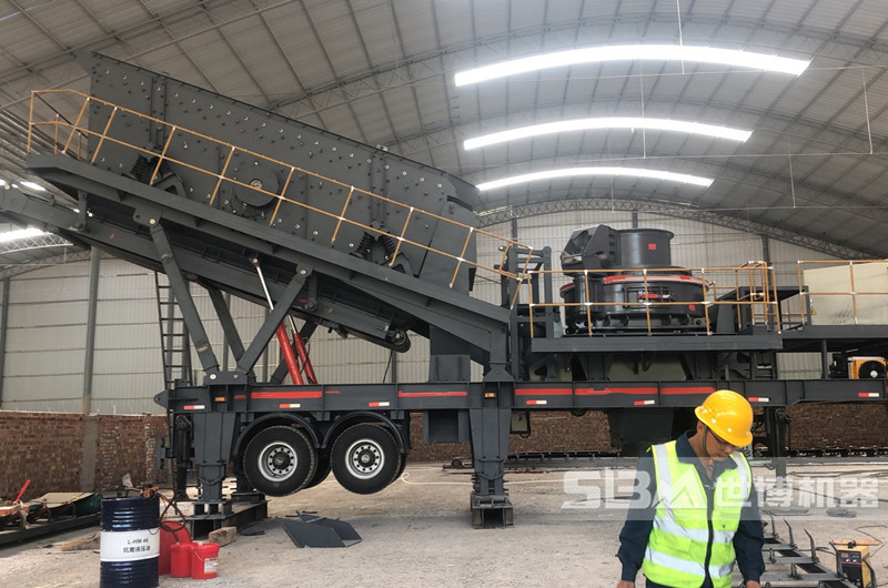 沖擊式破碎站，時產(chǎn)500噸的移動制砂機