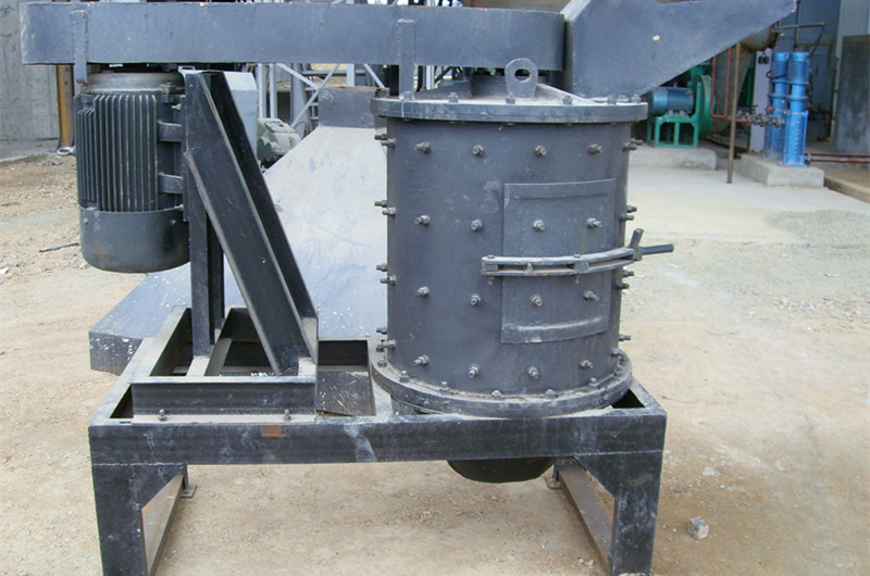 鋼架基礎(chǔ)復(fù)合式破石機(jī)，家庭用小型石頭破碎機(jī)