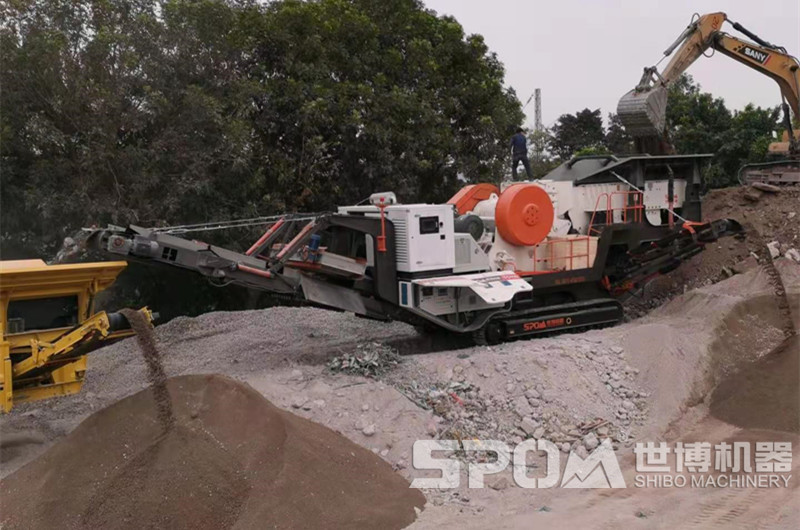 移動(dòng)履帶顎破破碎站