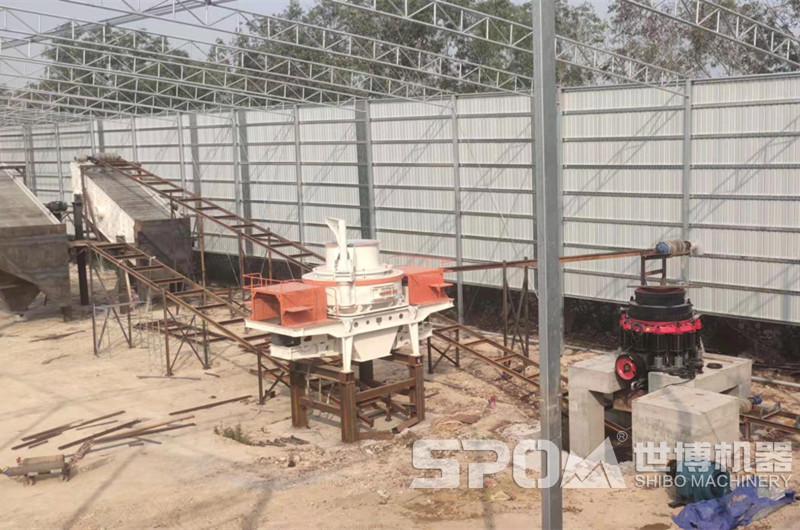 干式機(jī)制砂生產(chǎn)客戶(hù)現(xiàn)場(chǎng)