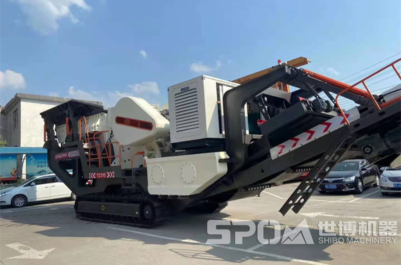 履帶顎破粗碎移動石子破碎機(jī)