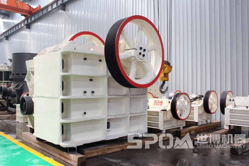 顎式打石子機(jī)