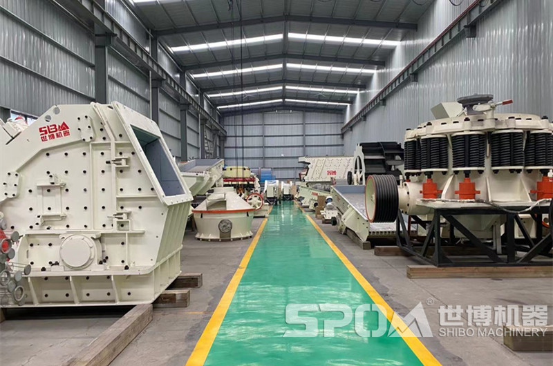大型、中型破碎機生產(chǎn)車間