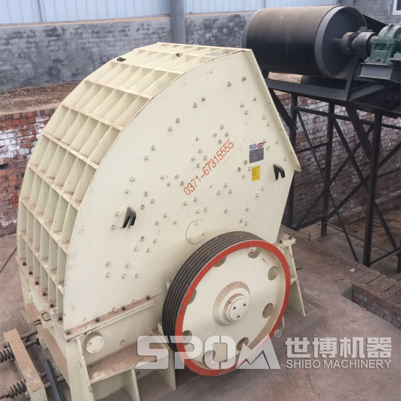 重錘破破碎山石現(xiàn)場圖