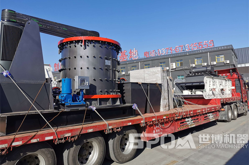 小型復(fù)合式破碎機圖片