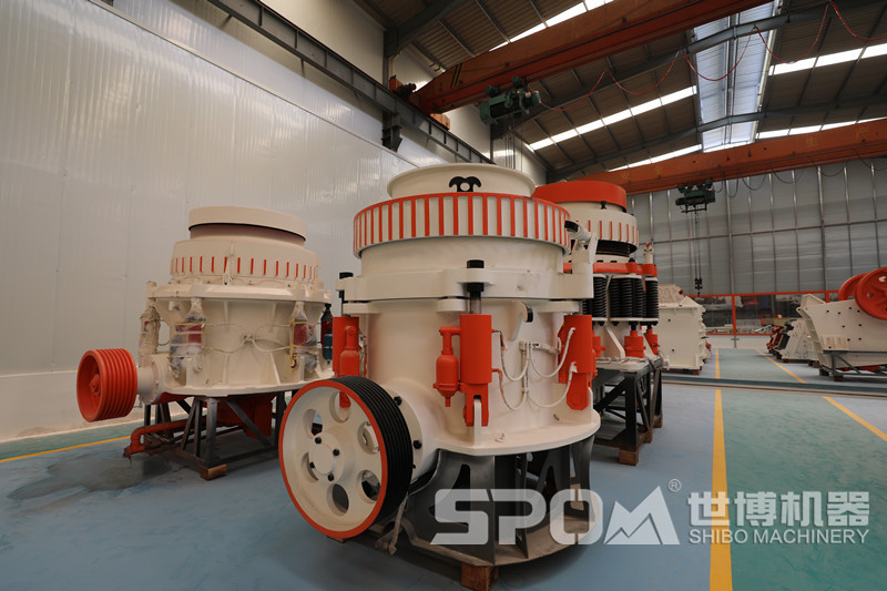 石料廠中細碎設備：圓錐破碎機